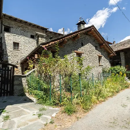 Lo Peyo Holiday home Chatillon
